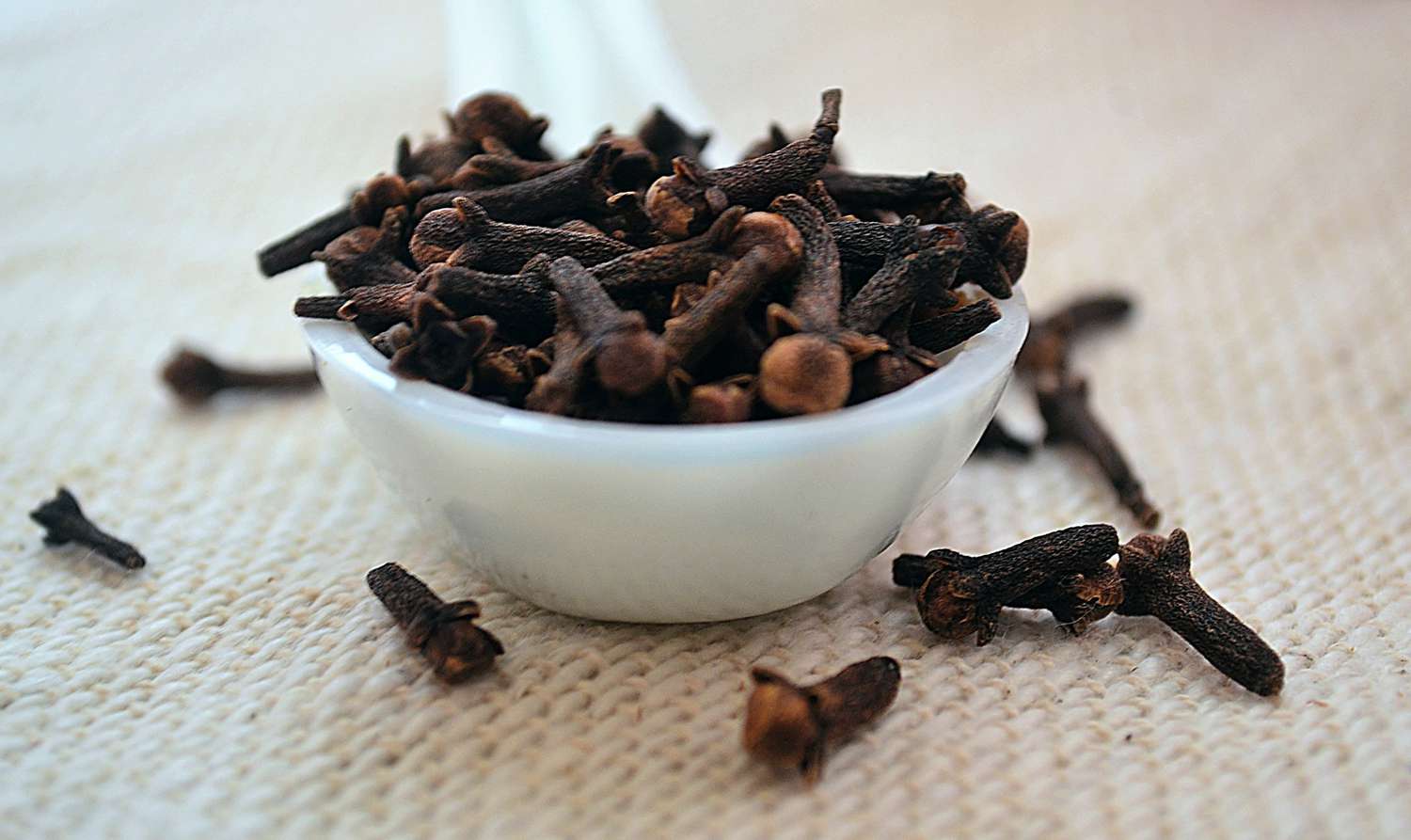 Clove 50 gms
