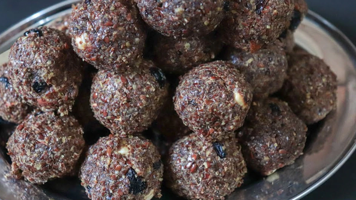 Flaxseed khajur laddu